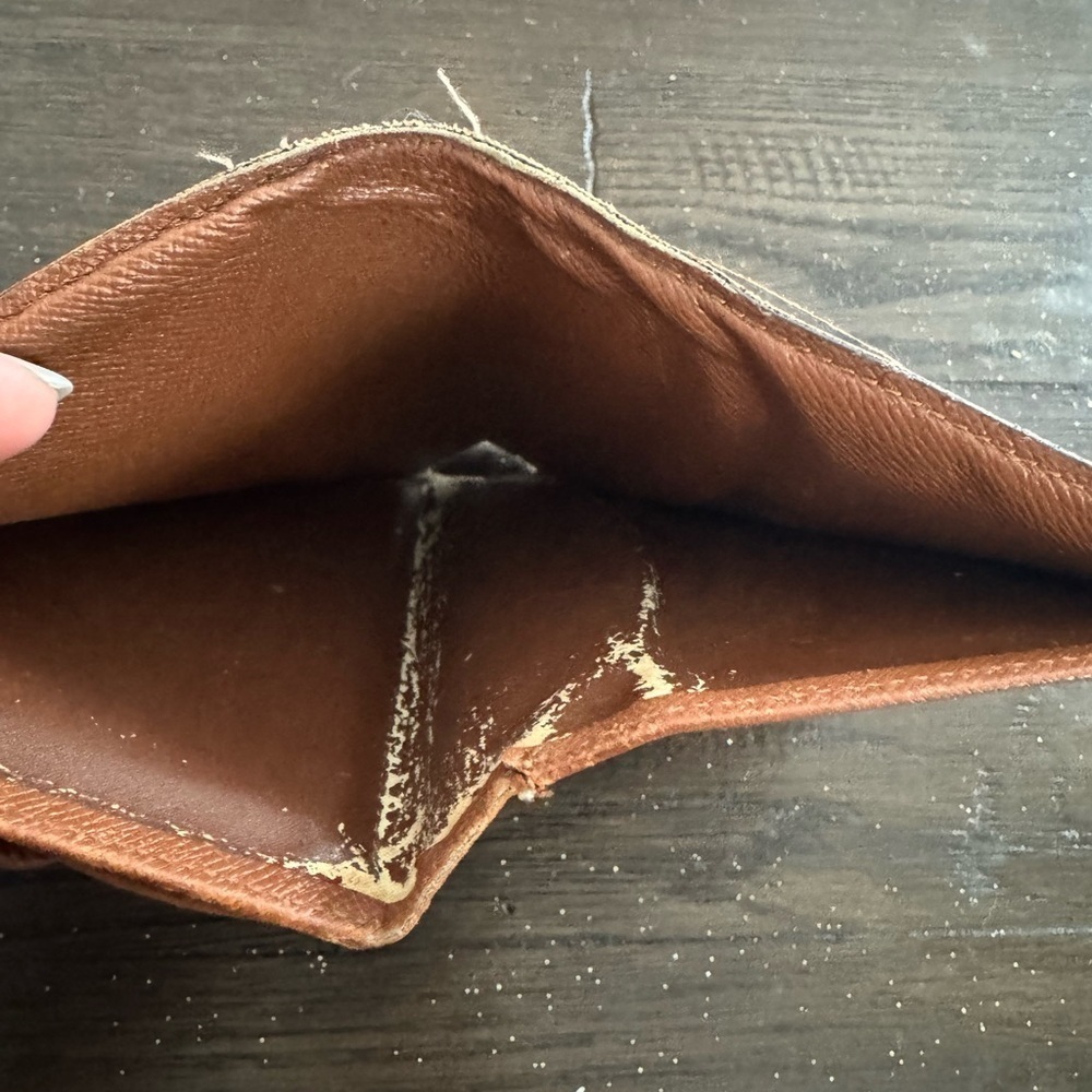 Louis Vuitton Trifold Snap Monogram Wallet - Picture 13 of 14